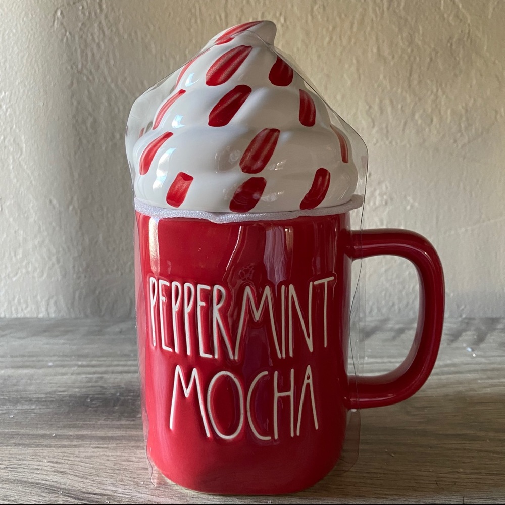 NWT Rae Dunn PEPPERMINT MOCHA Christmas Topper Mug - Picture 2 of 3